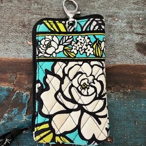 NWOT Vera Bradley Floral Patterned Phone Pouch
